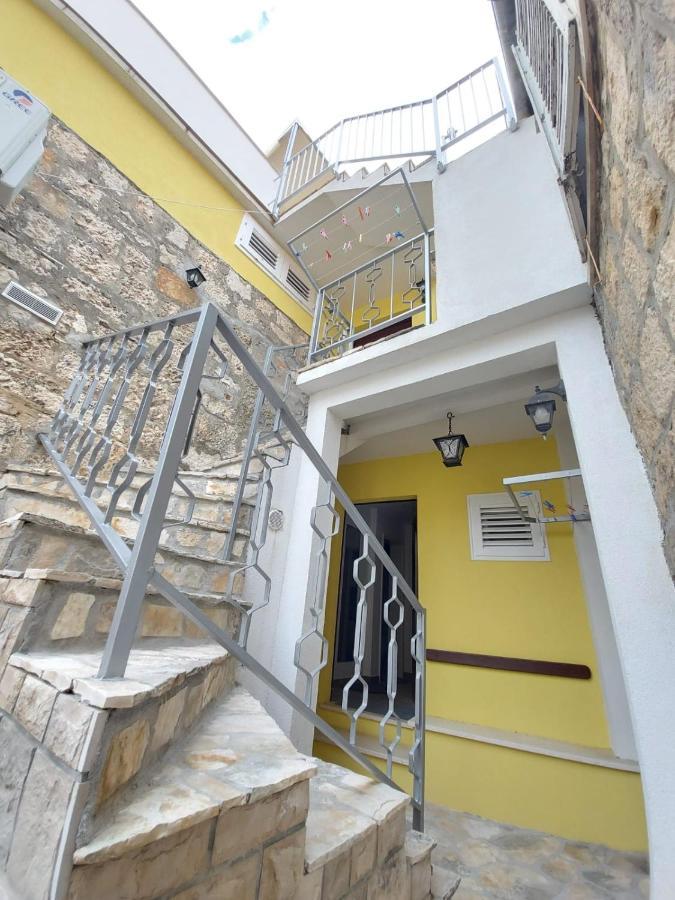 Apartment Korunic *