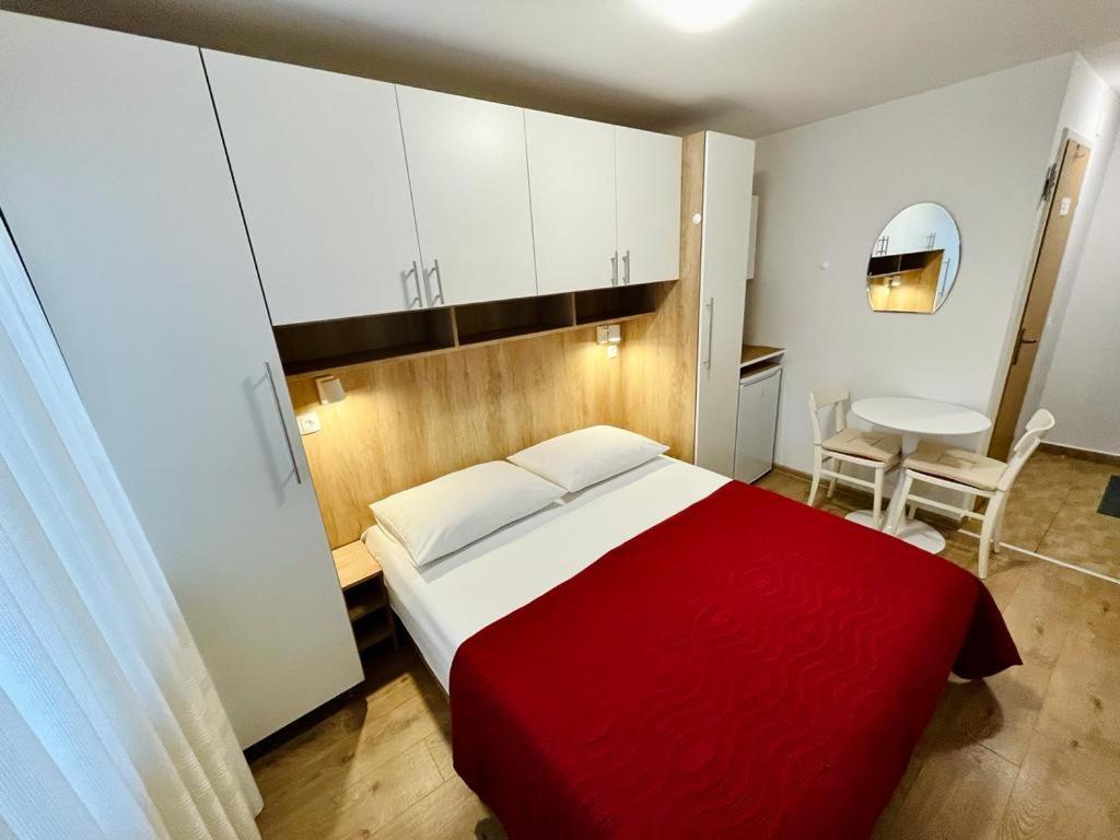 Apartment Korunic